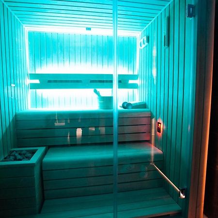 Stylish Loft With Finnish Sauna 布达佩斯 外观 照片