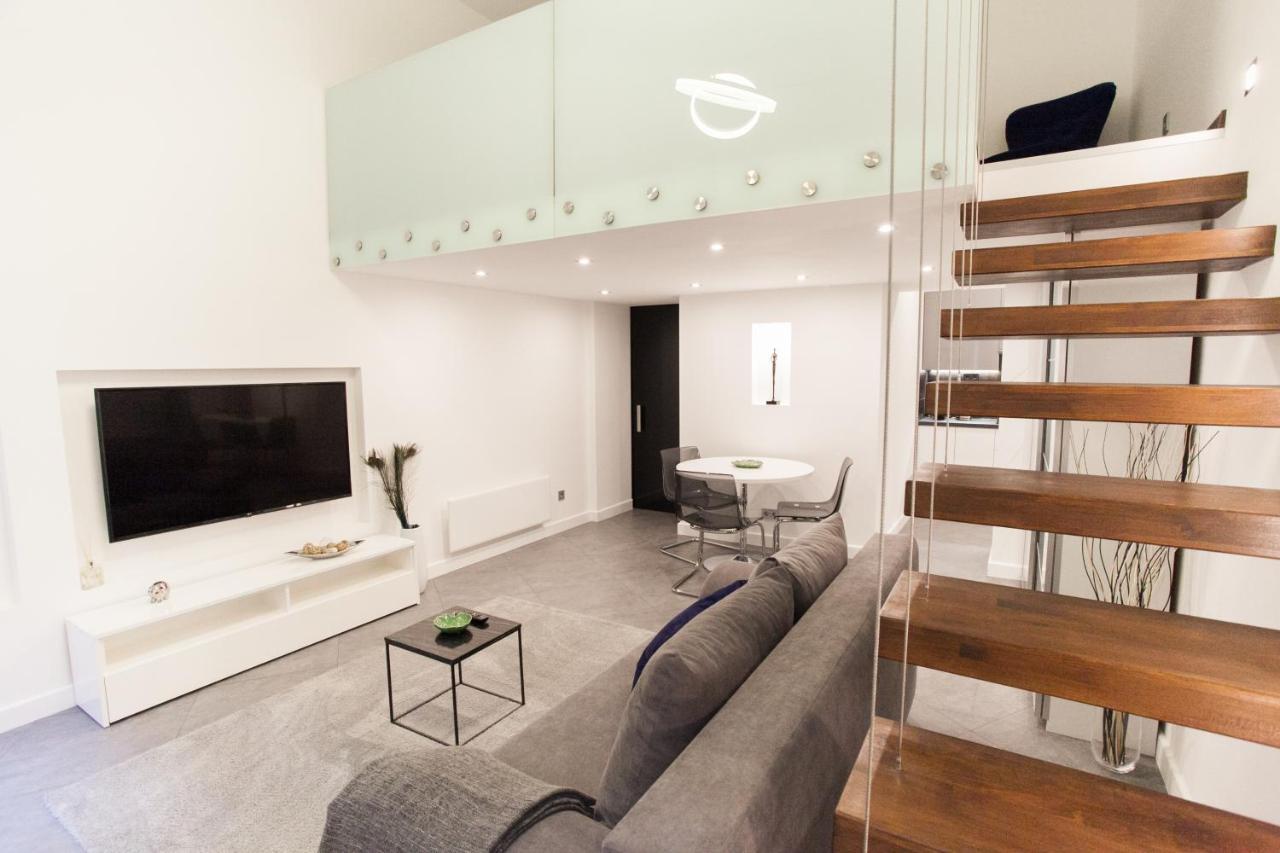 Stylish Loft With Finnish Sauna 布达佩斯 外观 照片